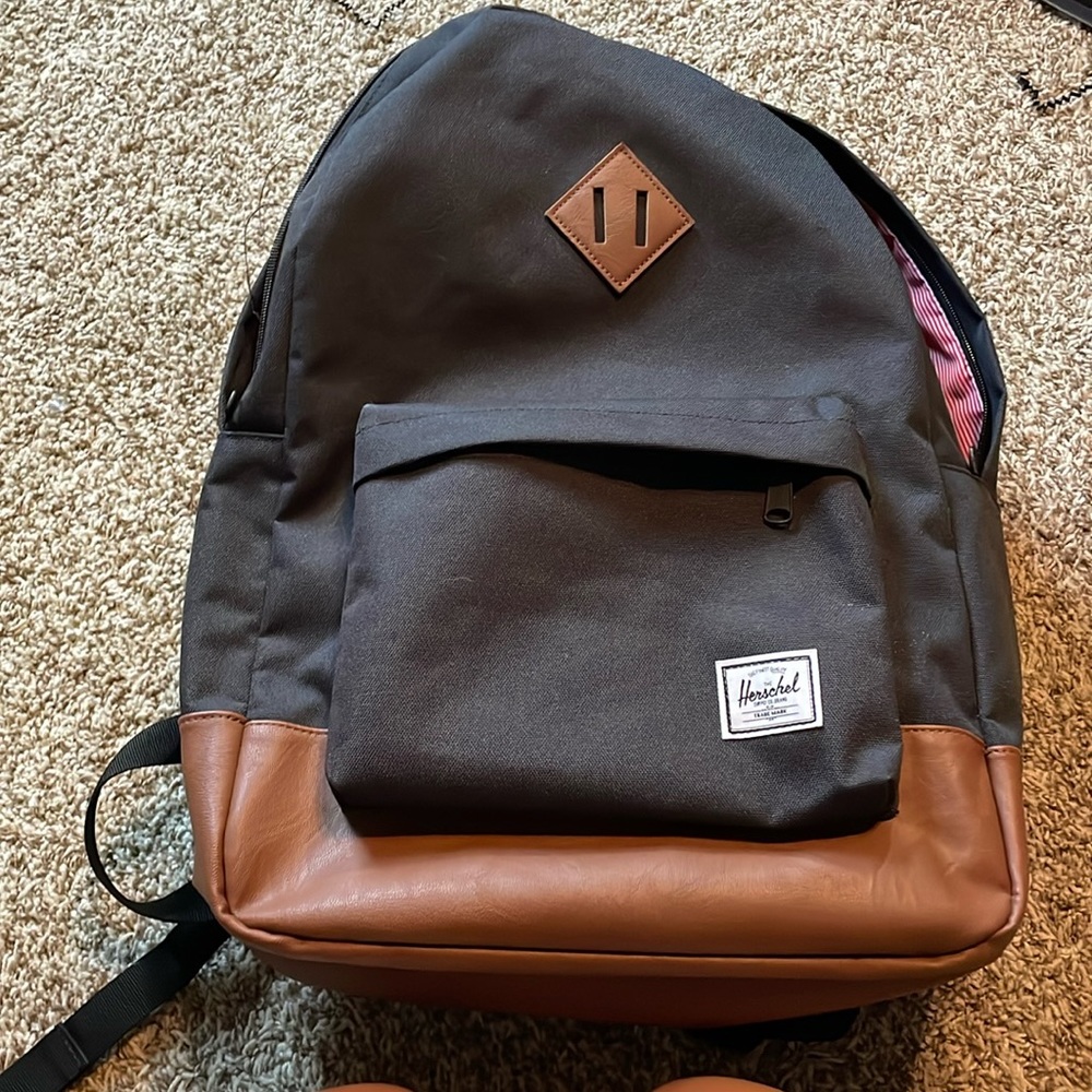 Herschel 24L backpack